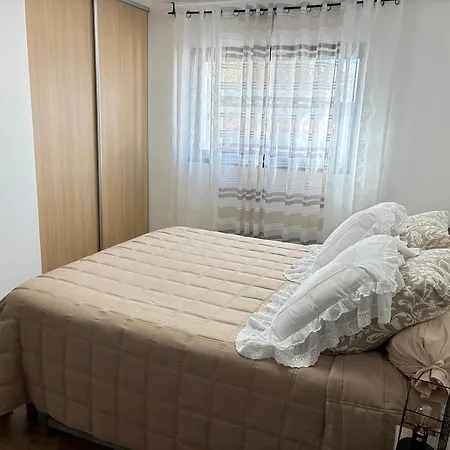 Petit Paradis Ναρμπόν