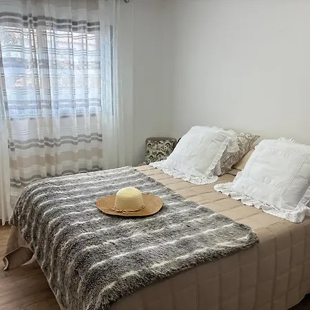 Petit Paradis * Ναρμπόν